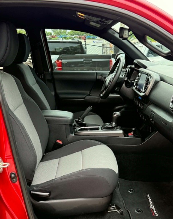 2021 Toyota Tacoma Image 15