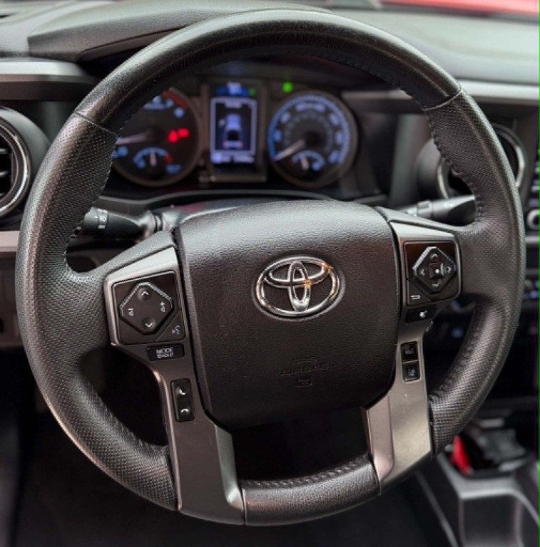 2021 Toyota Tacoma Image 16