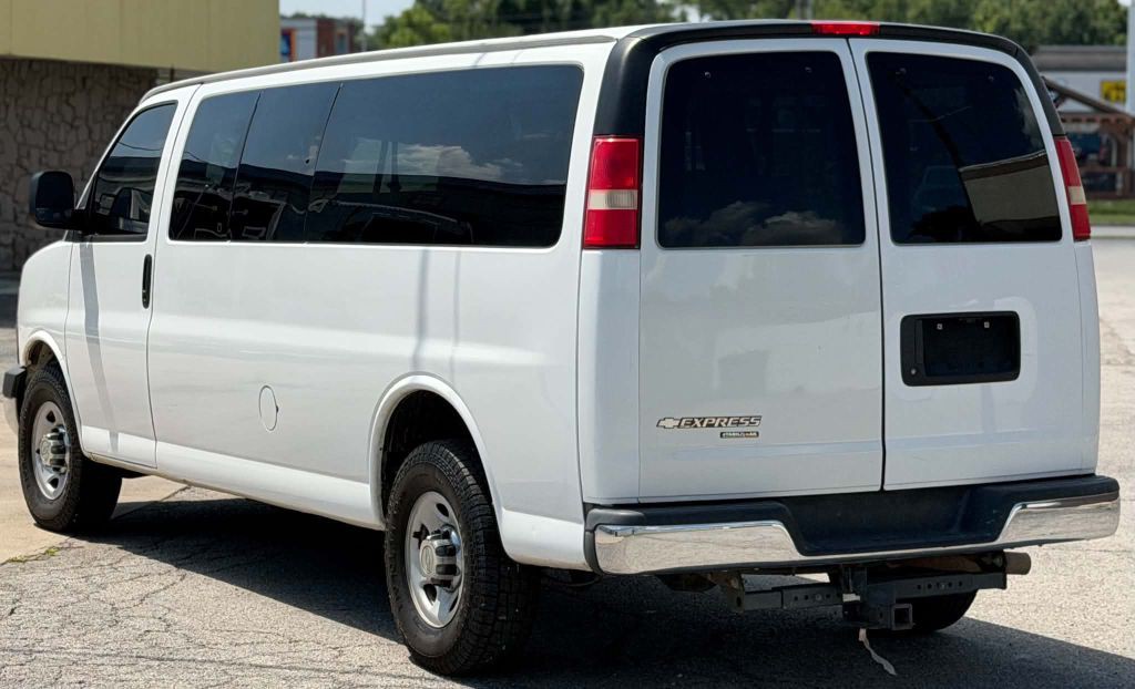 2014 Chevrolet Express Image 6