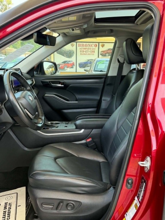 2023 Toyota Highlander Image 11