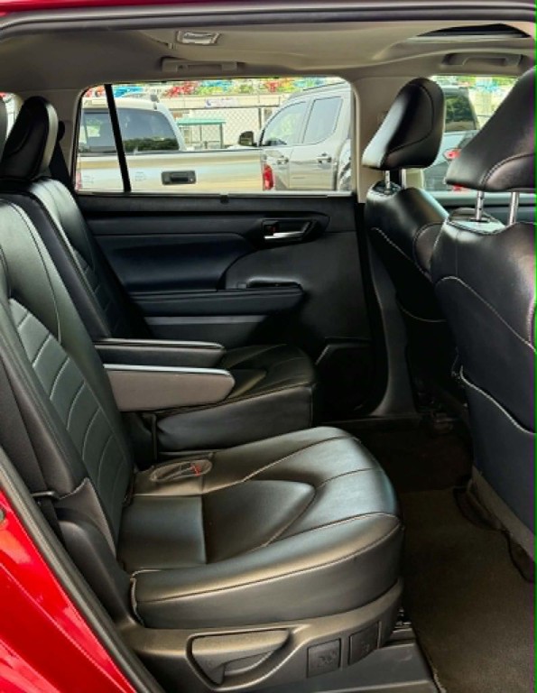 2023 Toyota Highlander Image 14