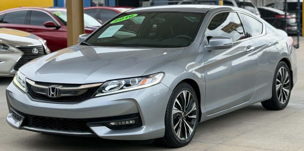 2016 Honda Accord Image 1
