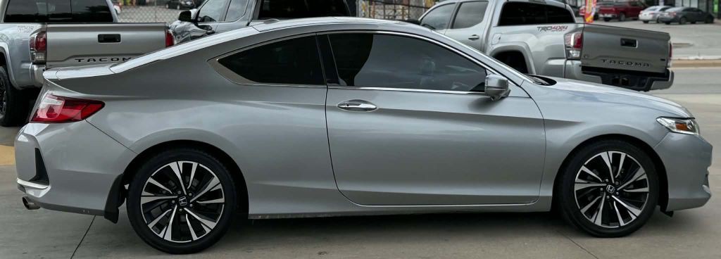 2016 Honda Accord Image 4