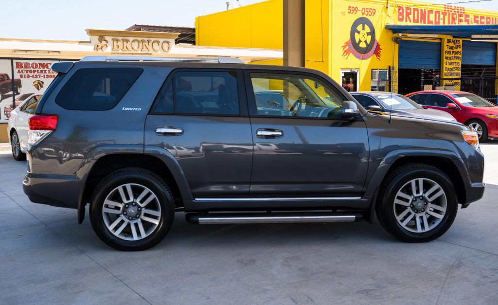 2013 Toyota 4Runner Image 5