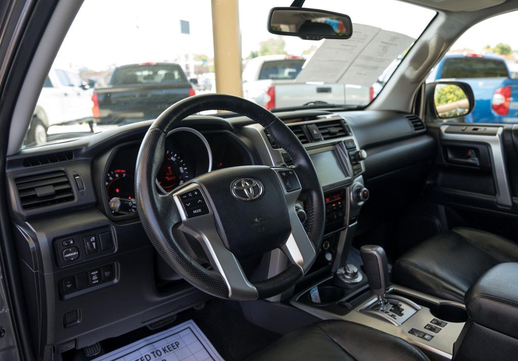 2013 Toyota 4Runner Image 9