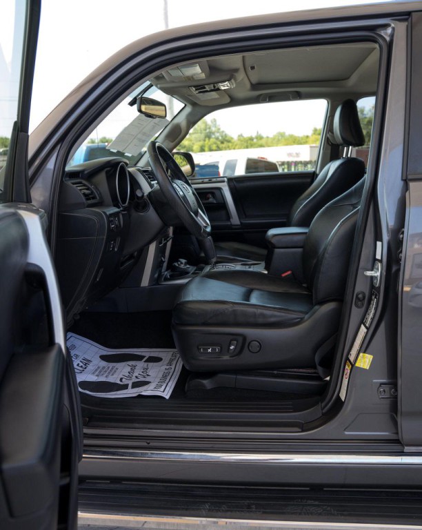 2013 Toyota 4Runner Image 14