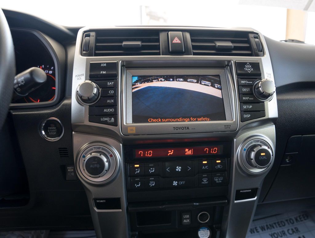 2013 Toyota 4Runner Image 17