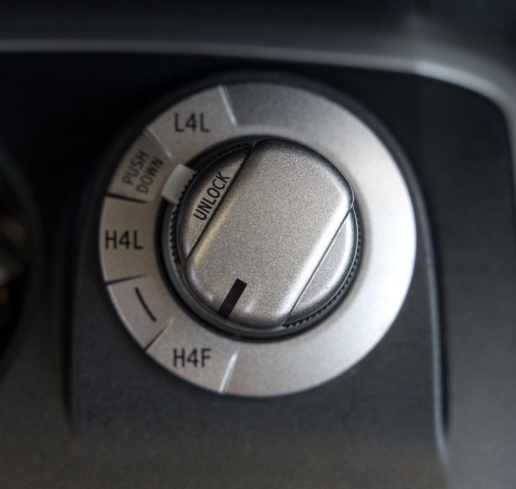 2013 Toyota 4Runner Image 24