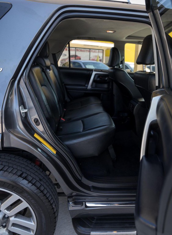 2013 Toyota 4Runner Image 27
