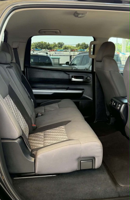 2019 Toyota Tundra Image 17
