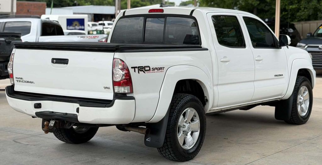 2015 Toyota Tacoma Image 4