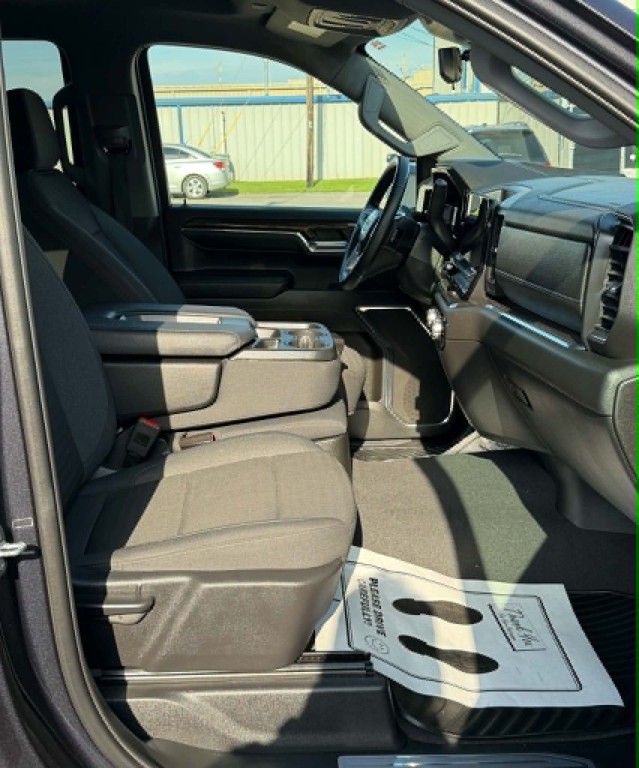 2024 GMC Sierra Image 15