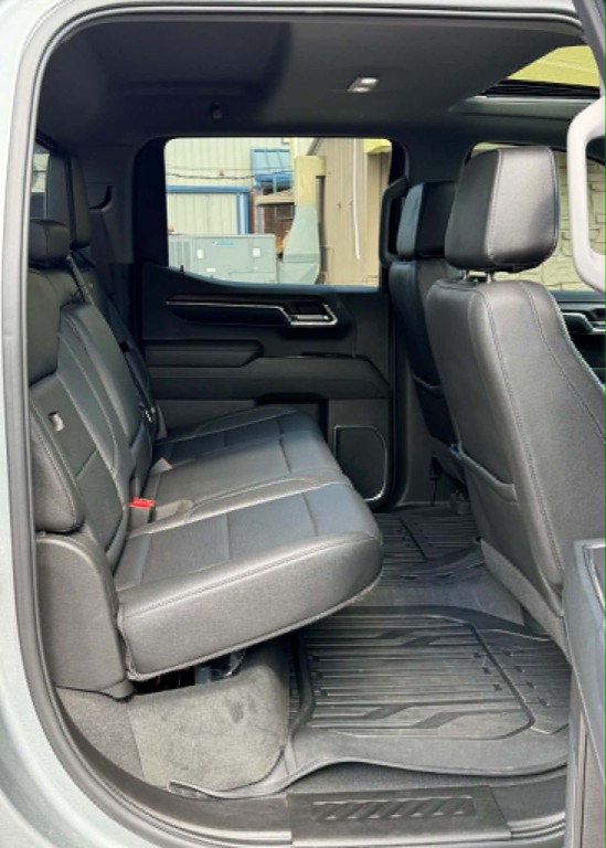 2024 GMC Sierra Image 18