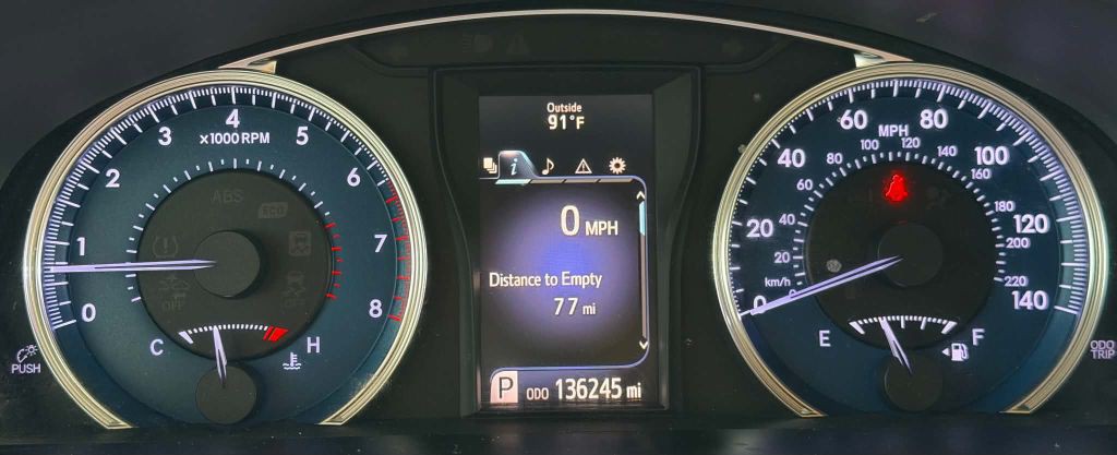 2015 Toyota Camry Image 18