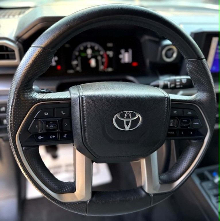 2025 Toyota 4Runner Image 12