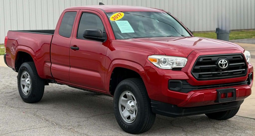 2017 Toyota Tacoma Image 3