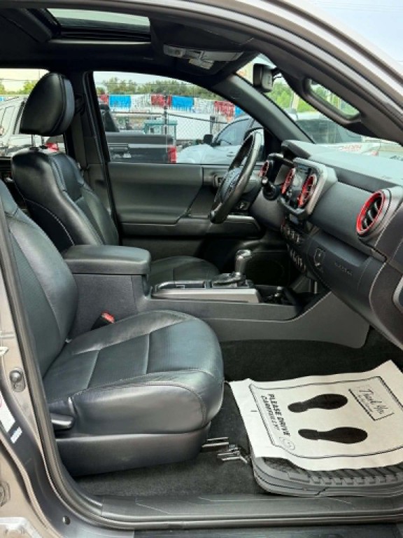 2019 Toyota Tacoma Image 13