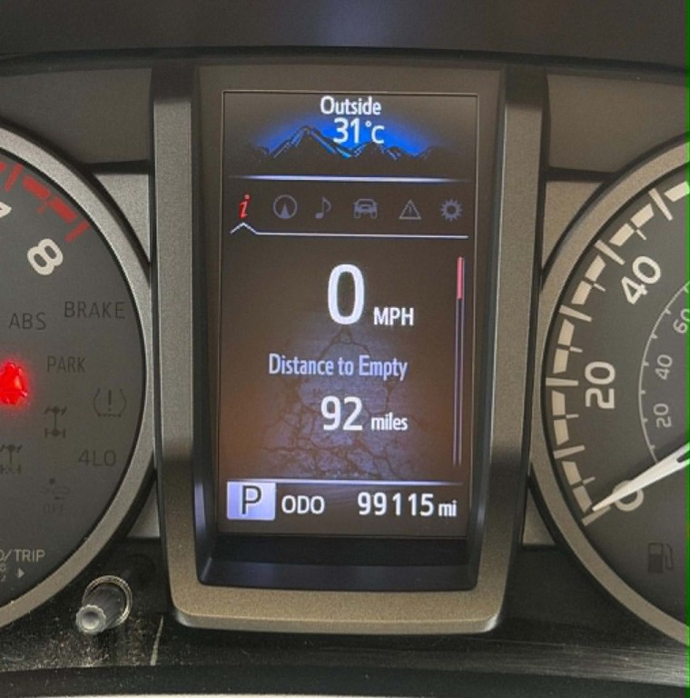 2019 Toyota Tacoma Image 16