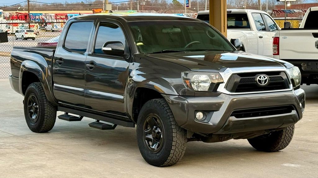 2015 Toyota Tacoma Image 3