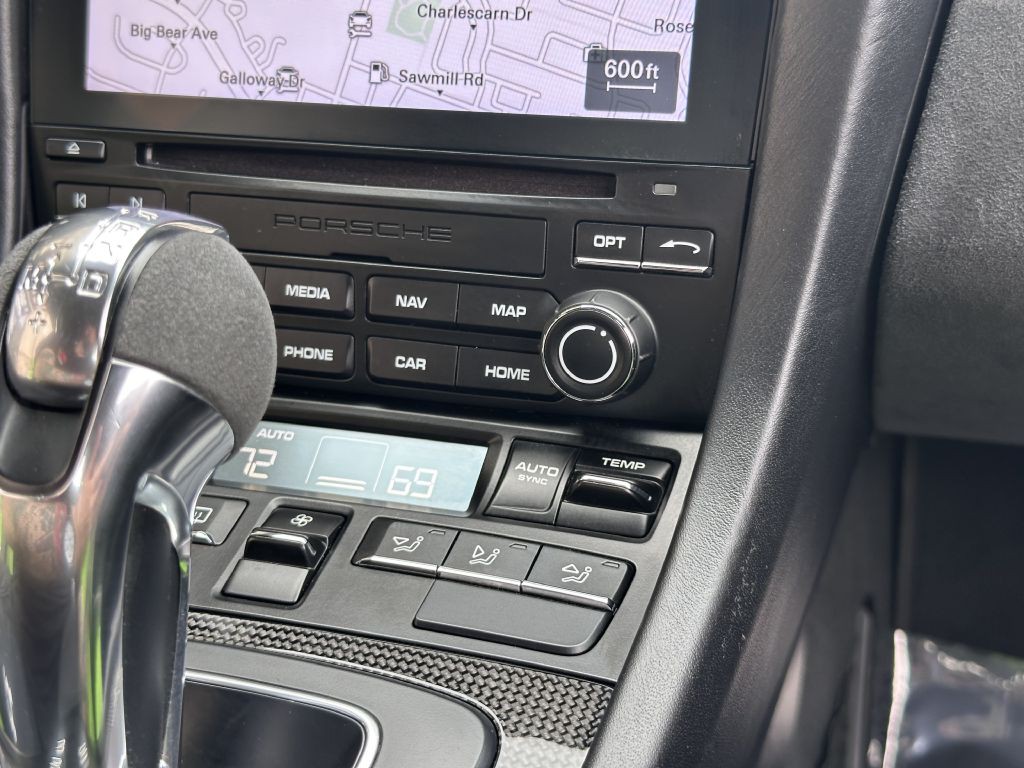 2019 Porsche 911 Image 78
