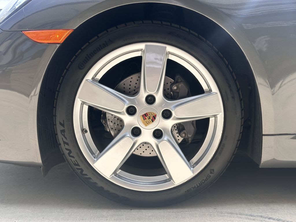 2015 Porsche Cayman Image 18
