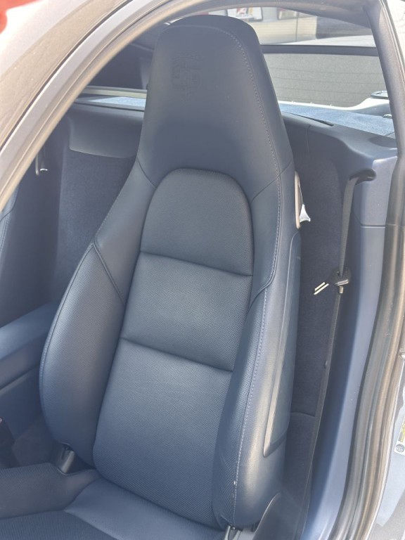 2015 Porsche Cayman Image 29