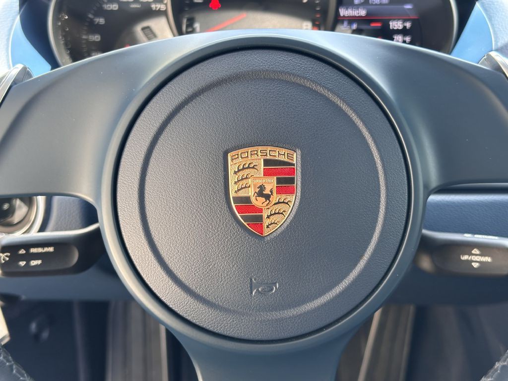 2015 Porsche Cayman Image 35