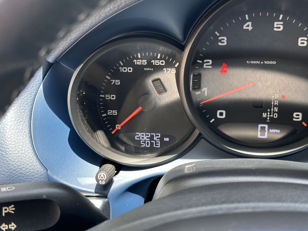 2015 Porsche Cayman Image 41