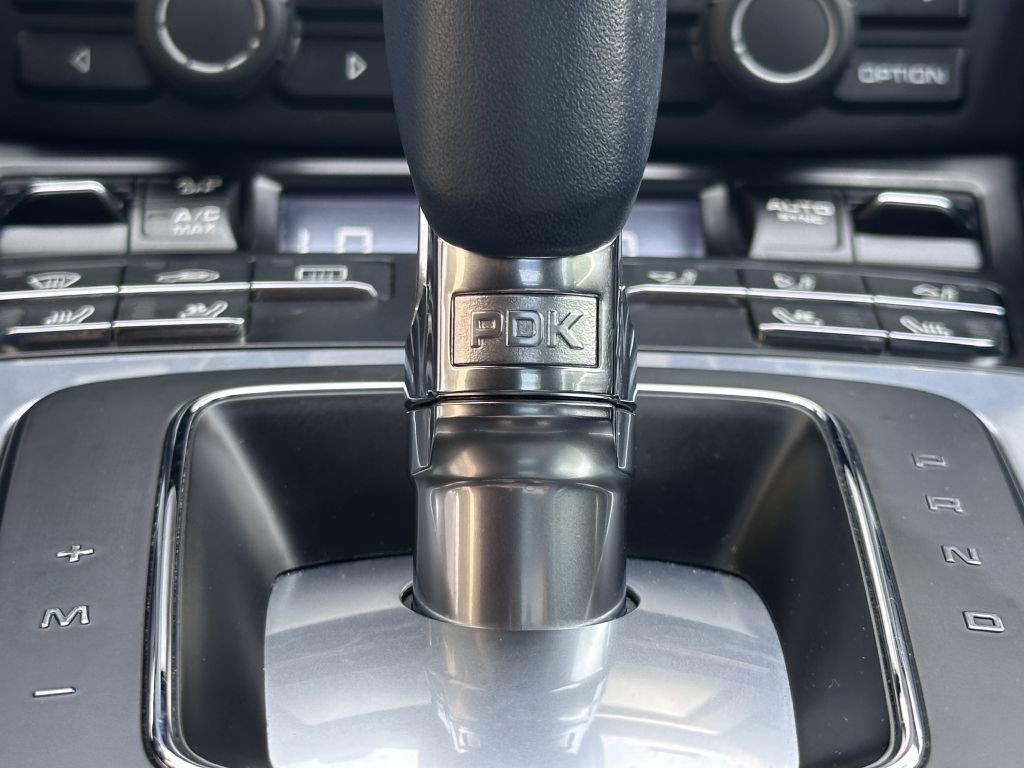 2015 Porsche Cayman Image 52