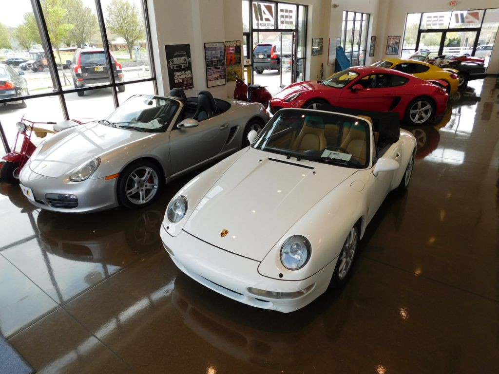2015 Porsche Cayman Image 105