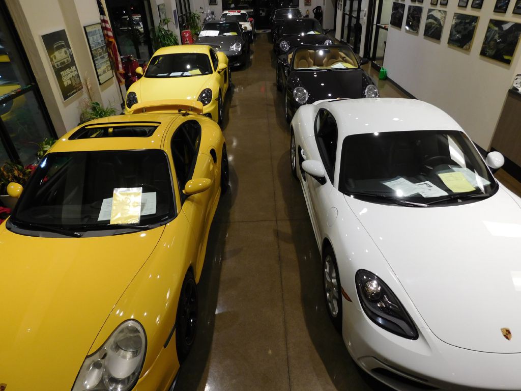 2015 Porsche Cayman Image 133