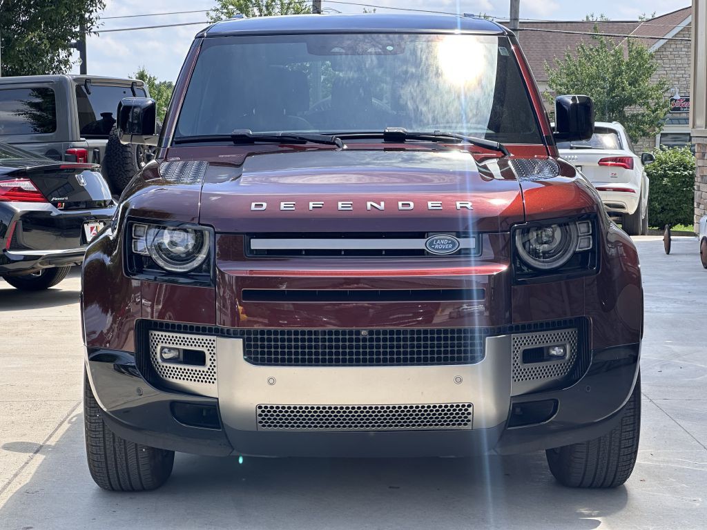 2024 Land Rover Defender Image 4