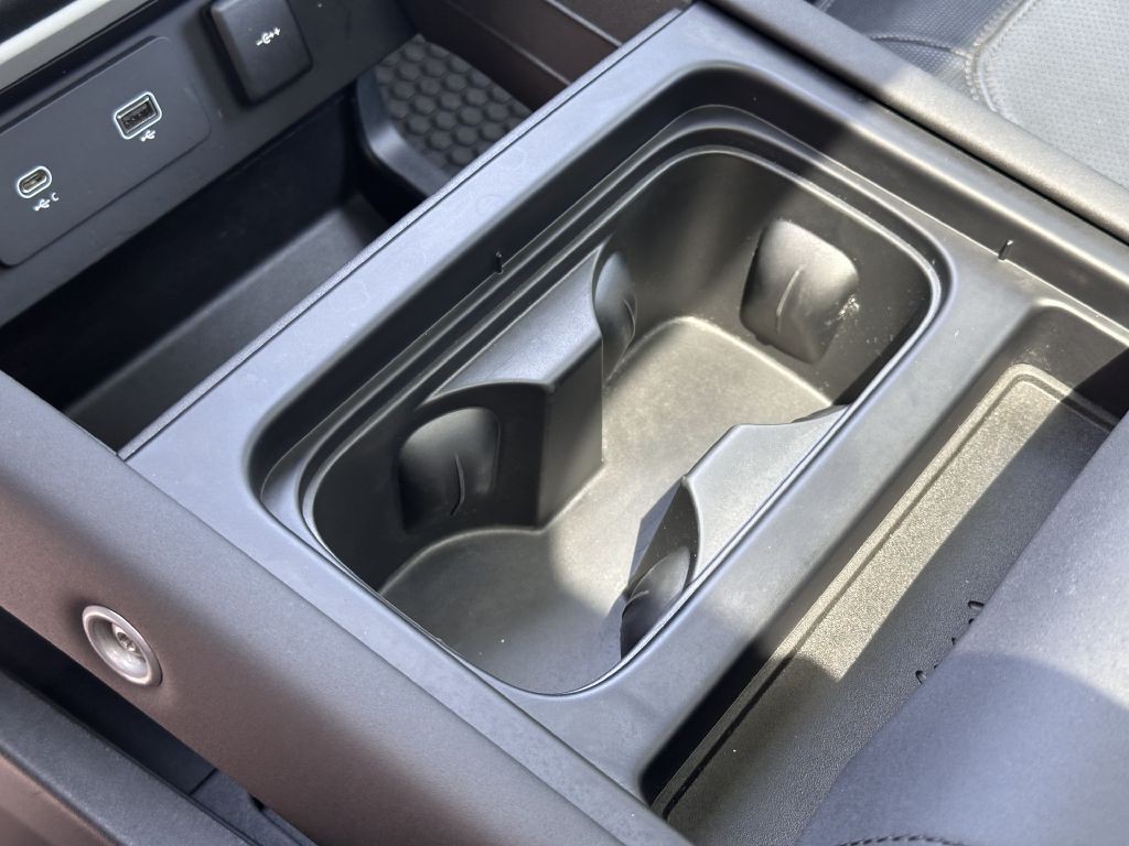 2024 Land Rover Defender Image 47
