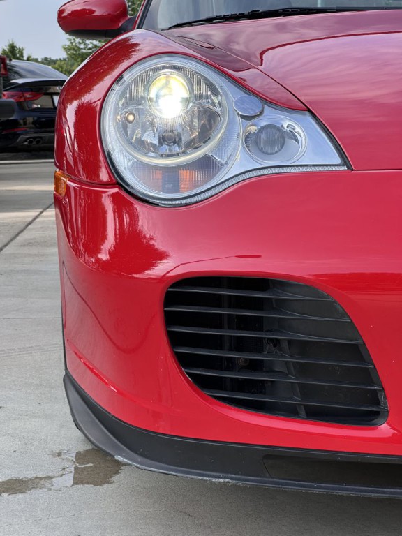 2004 Porsche 911 Image 21