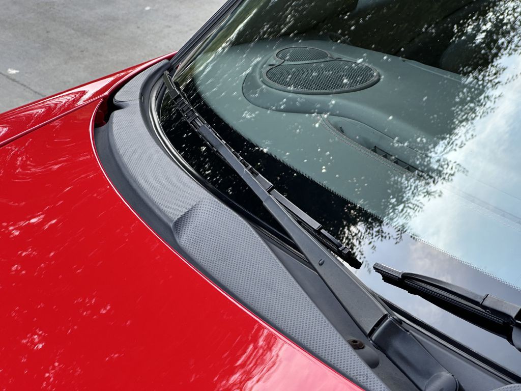 2004 Porsche 911 Image 40