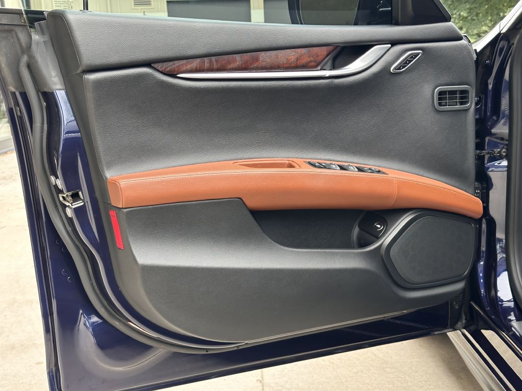 2015 Maserati Ghibli Image 27