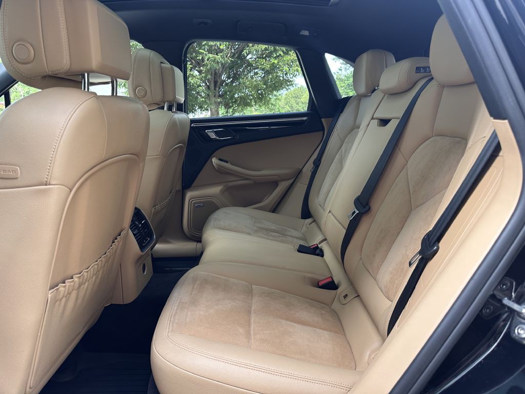 2017 Porsche Macan Image 81