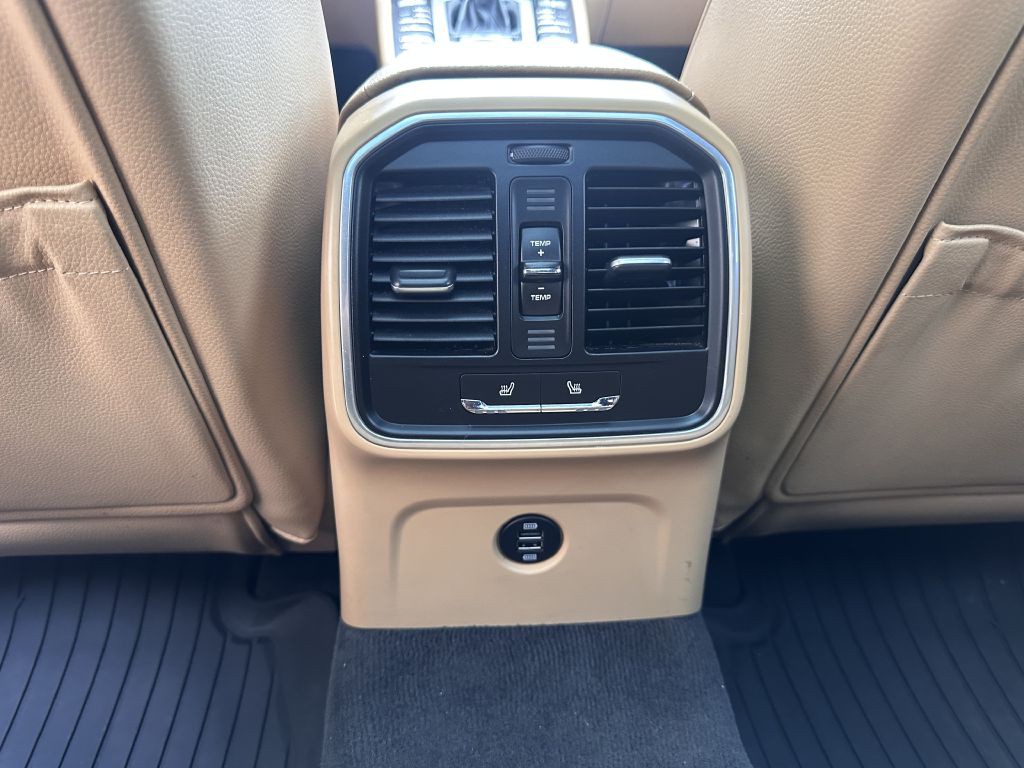 2017 Porsche Macan Image 83