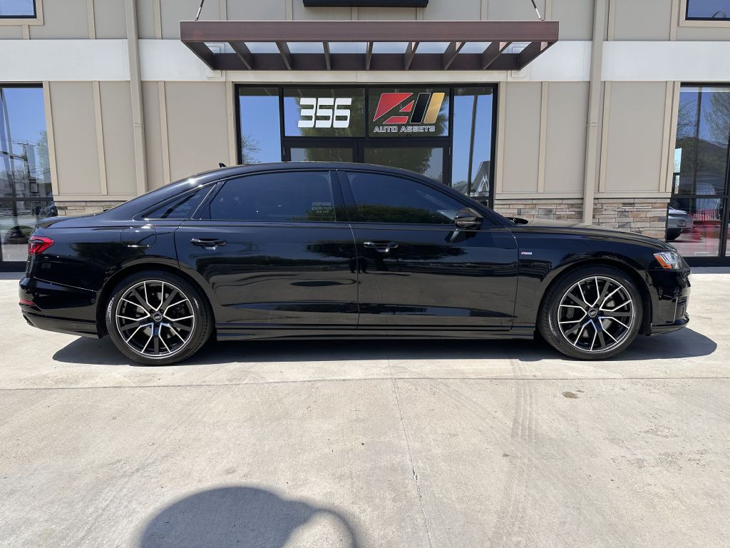 2021 Audi A8 Image 2