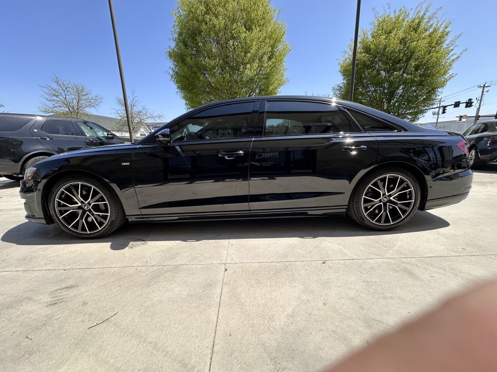 2021 Audi A8 Image 6