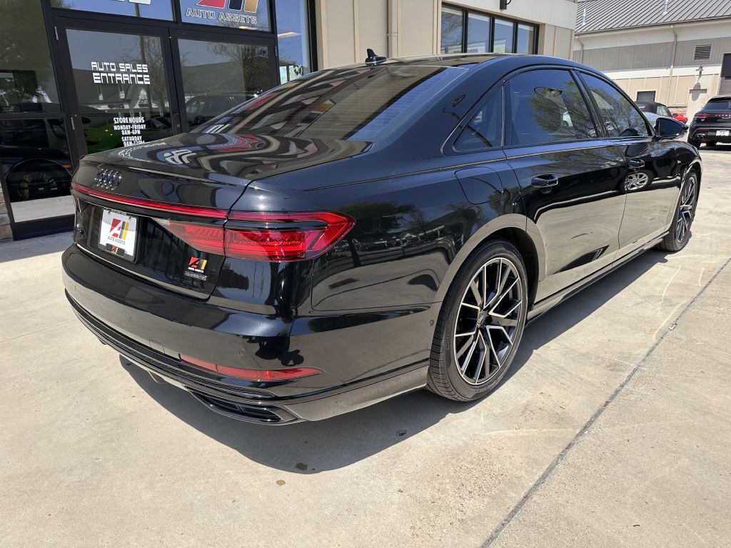 2021 Audi A8 Image 9