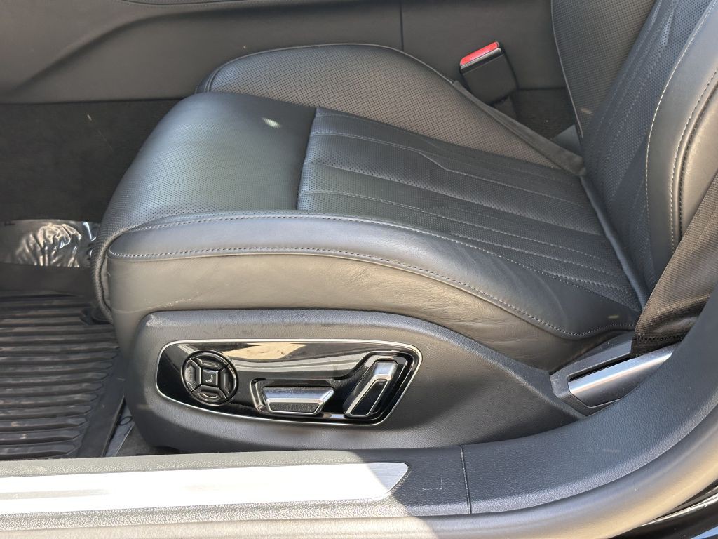 2021 Audi A8 Image 30