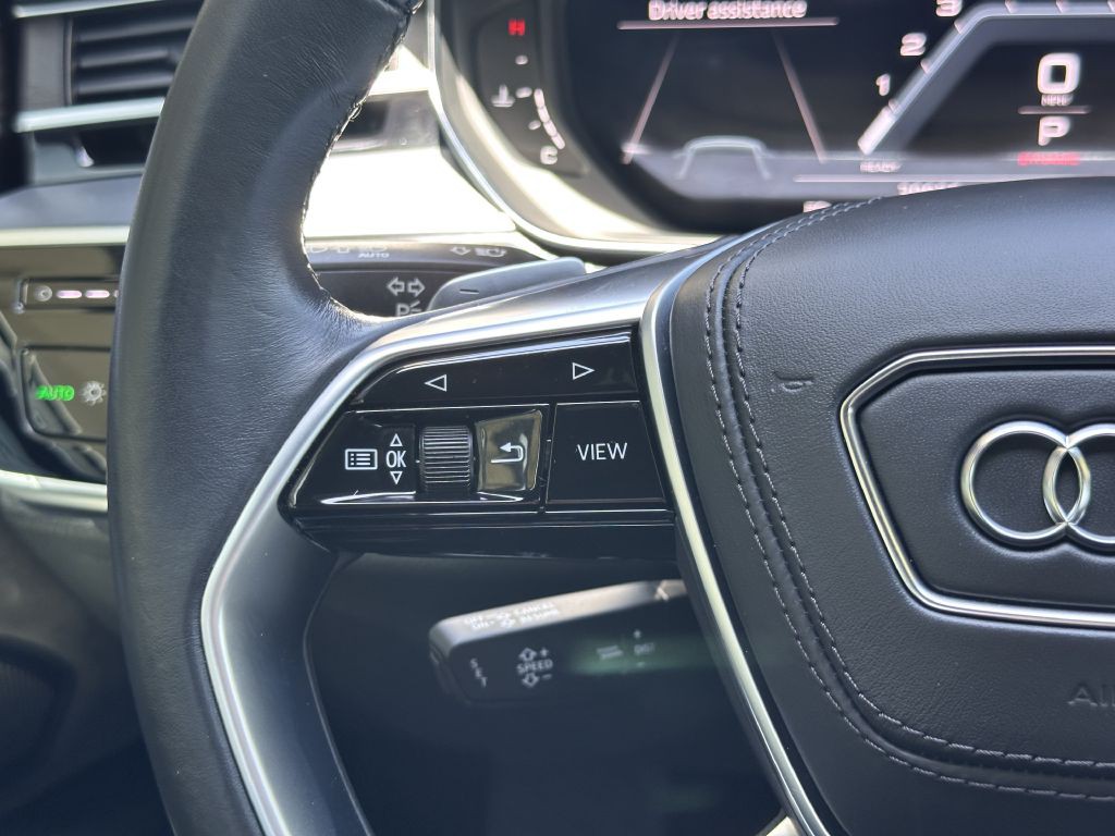 2021 Audi A8 Image 37