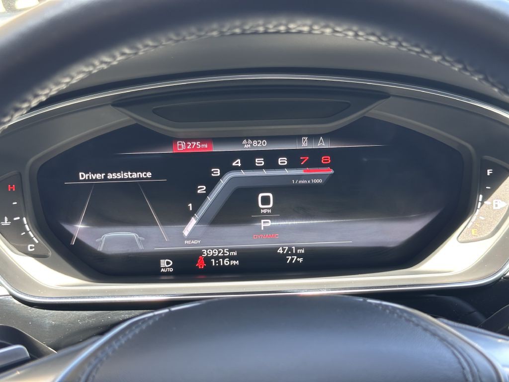 2021 Audi A8 Image 41