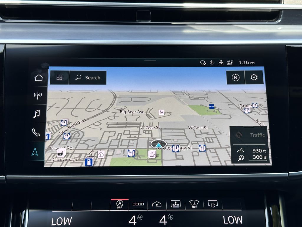 2021 Audi A8 Image 46