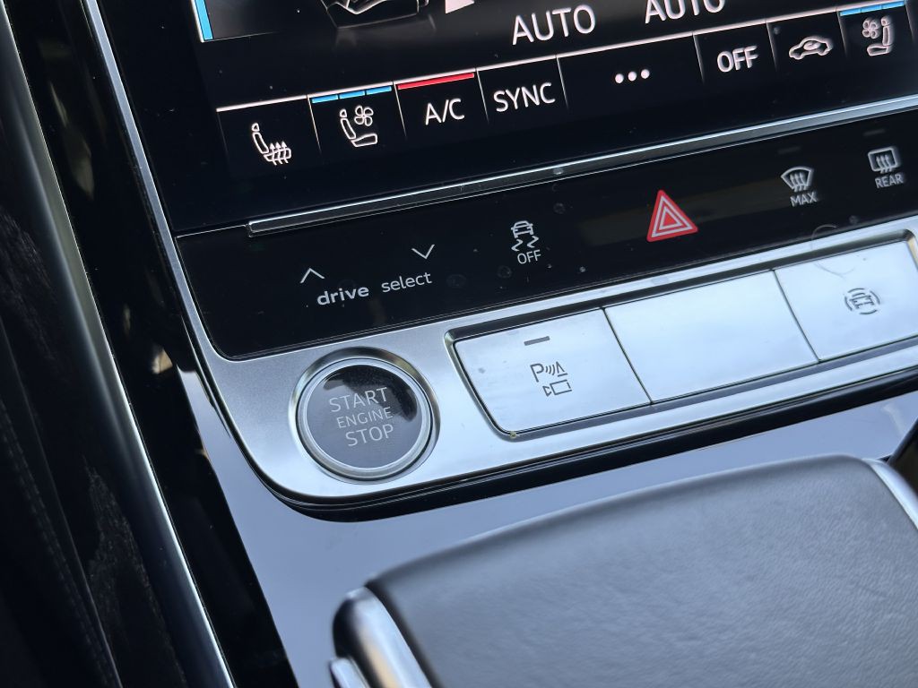 2021 Audi A8 Image 50