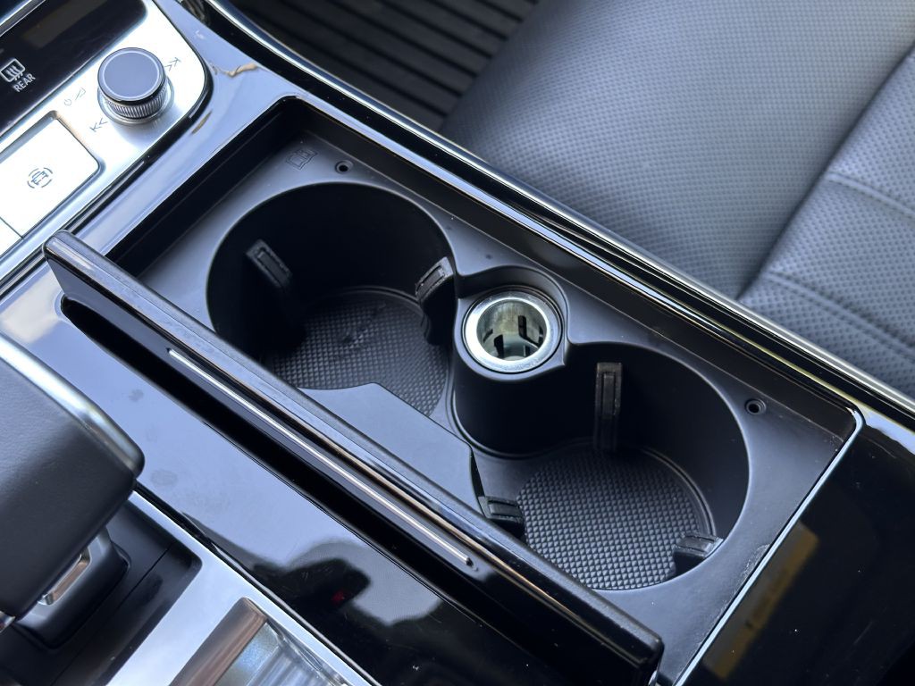 2021 Audi A8 Image 56