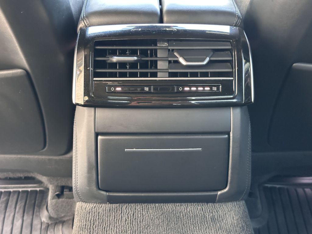 2021 Audi A8 Image 90