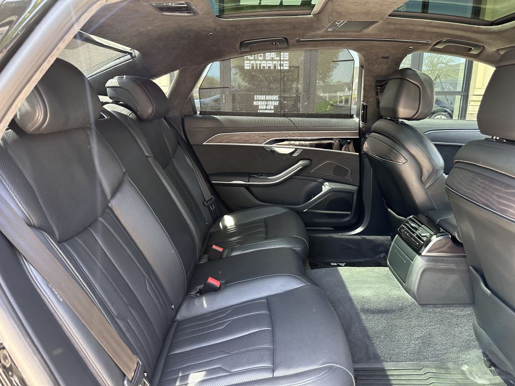 2021 Audi A8 Image 113