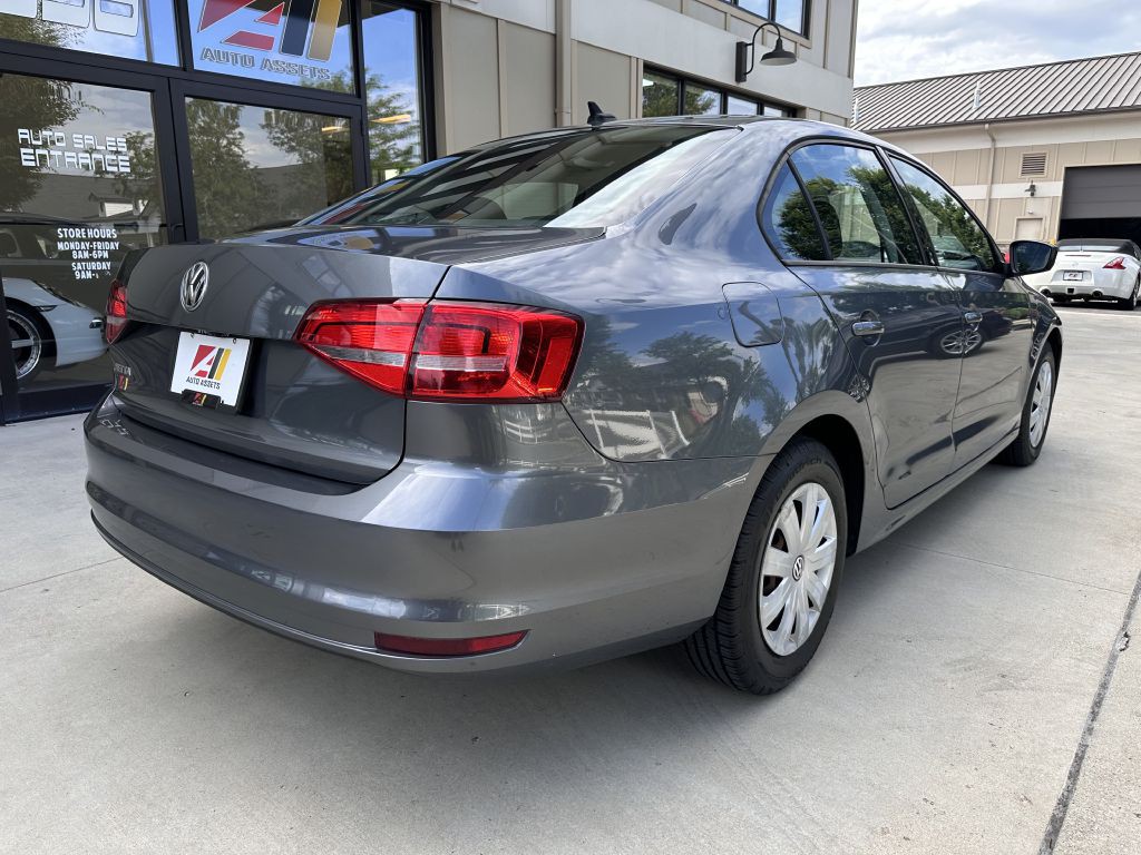 2015 Volkswagen Jetta Image 9